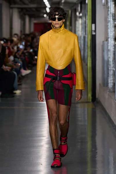 Look 34